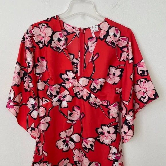 Lewit Silk Floral Deep V Midi Dress - Picture 3 of 14